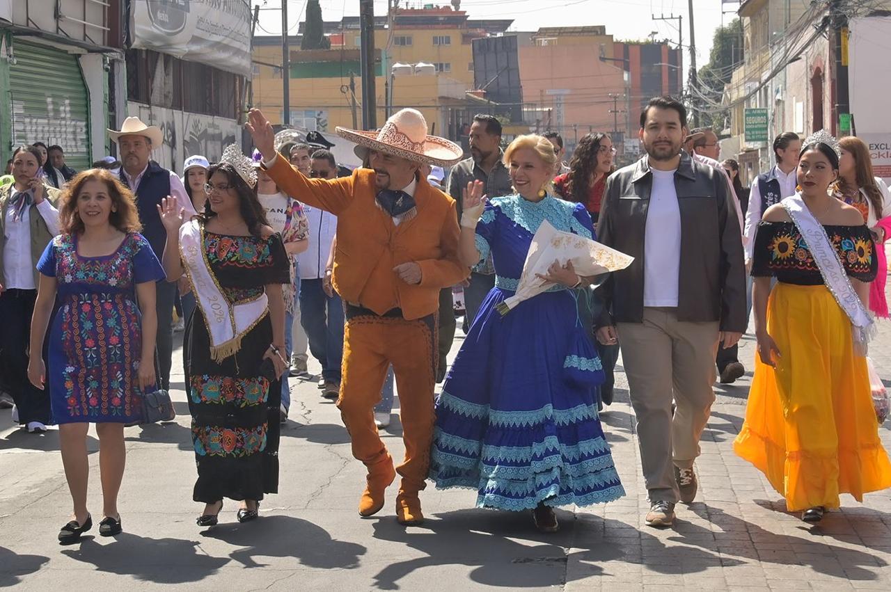 PEDRO RODRÍGUEZ ENCABEZA DESFILE CÍVICO POR EL 216 ANIVERSARIO DEL INICIO DE LA INDEPENDENCIA DE MÉXICO